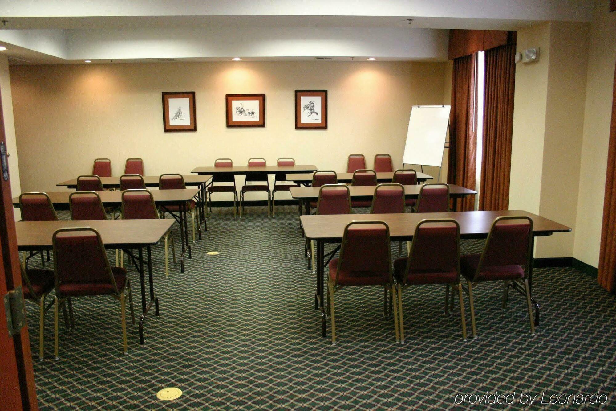 Holiday Inn Express Hotel & Suites Vinita By Ihg Dış mekan fotoğraf