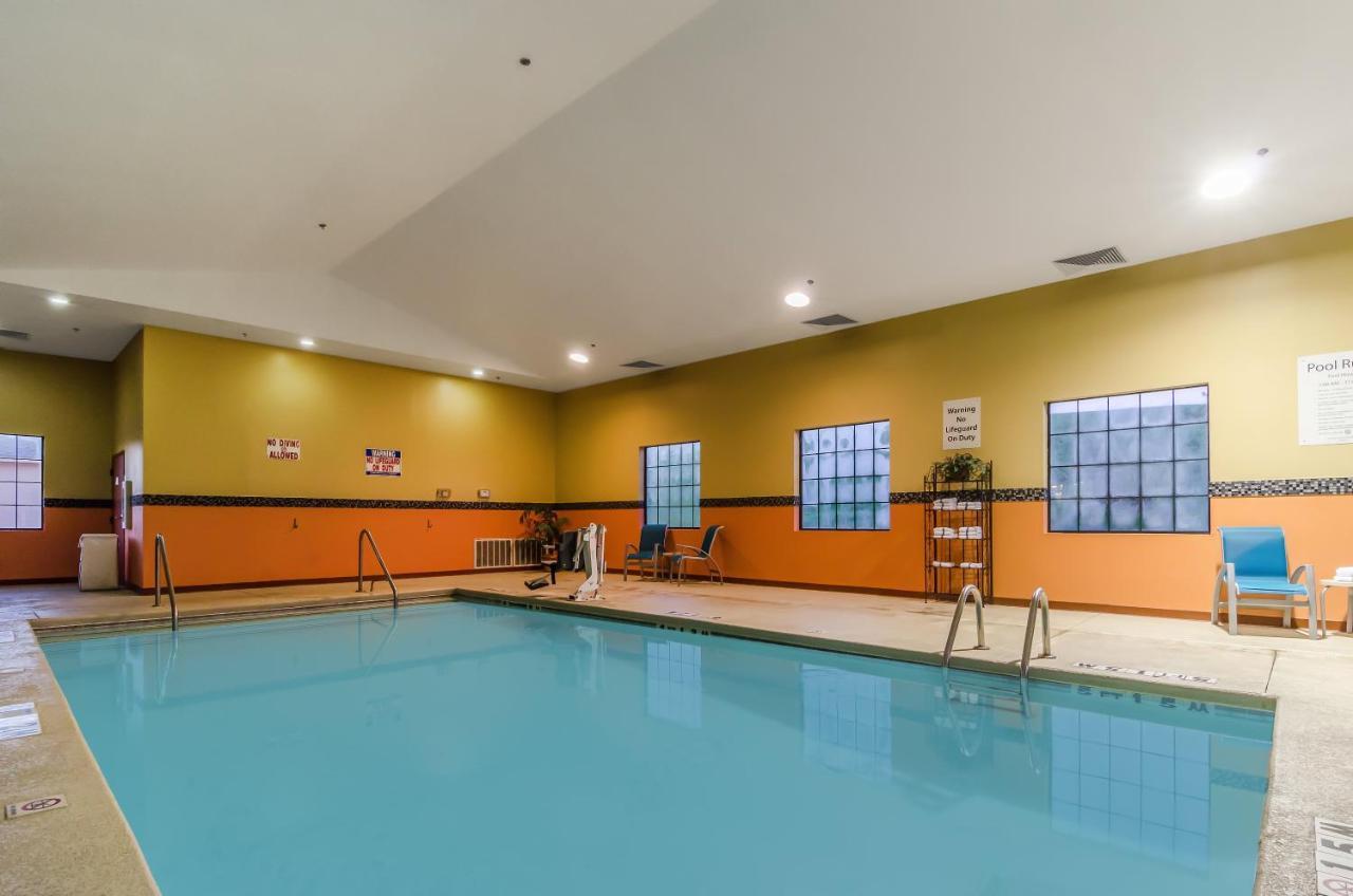 Holiday Inn Express Hotel & Suites Vinita By Ihg Dış mekan fotoğraf
