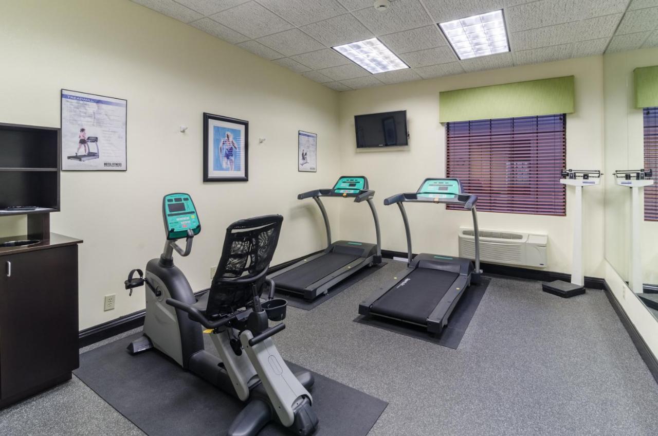 Holiday Inn Express Hotel & Suites Vinita By Ihg Dış mekan fotoğraf