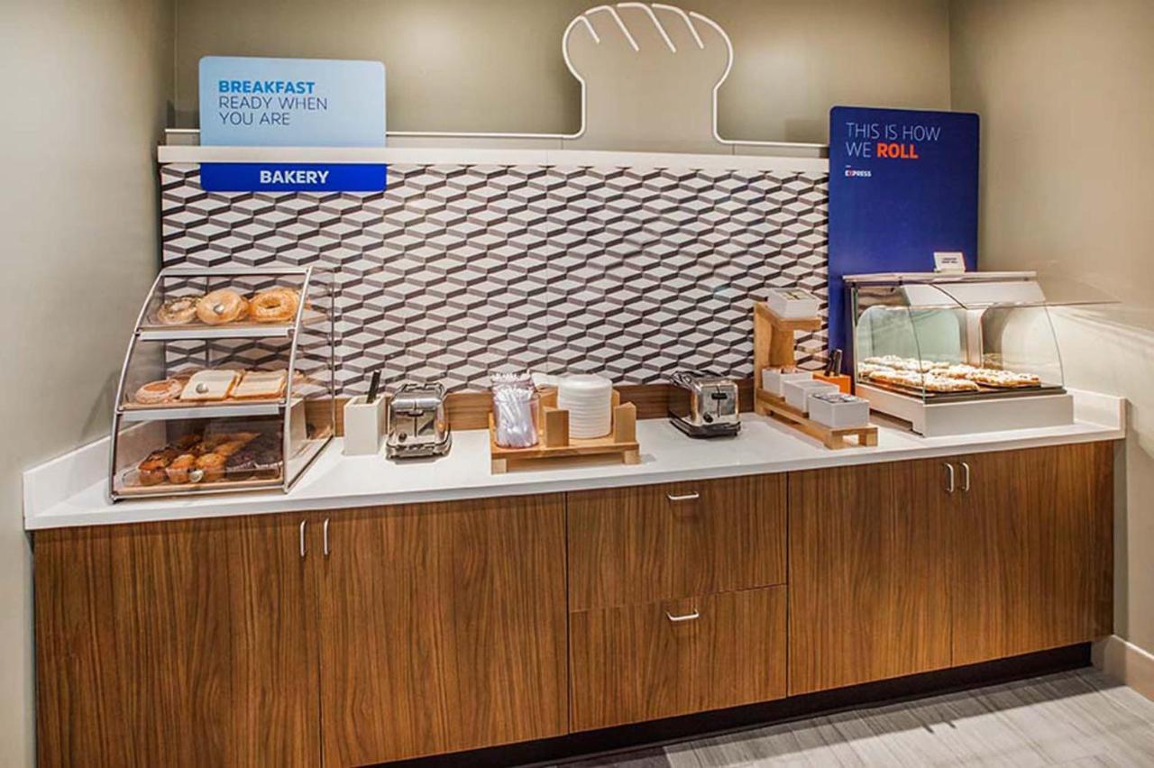 Holiday Inn Express Hotel & Suites Vinita By Ihg Dış mekan fotoğraf